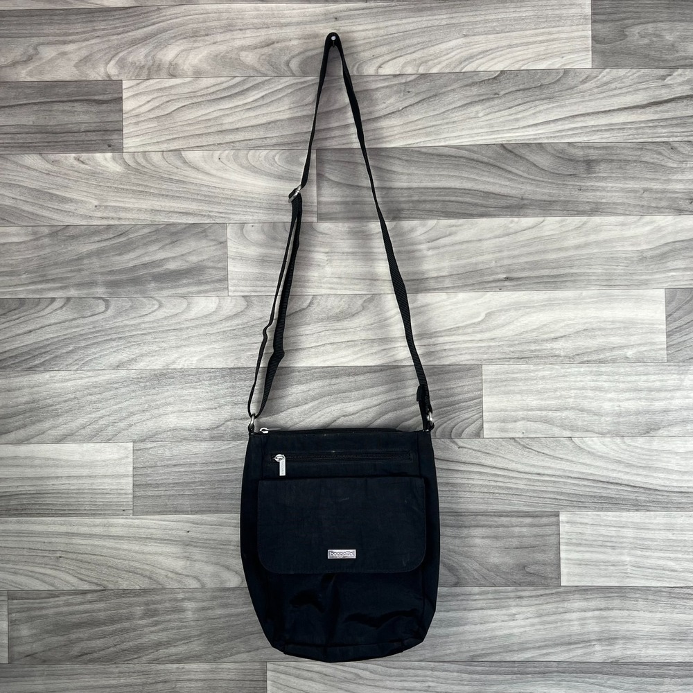Baggallini Crossbody Bag Womens Black Adjustable Strap Inner‎ Pockets Phone Zip